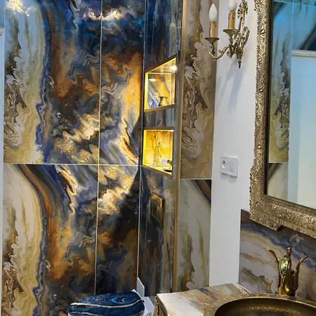 Aphrodite Hammam ,balneo ,nimes Centre Appartement Nîmes