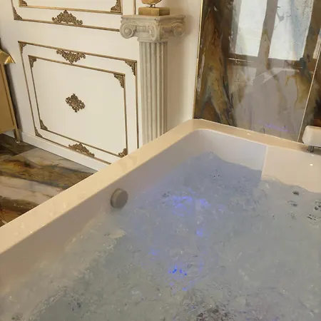 Aphrodite Hammam ,balneo ,nimes Centre Ним